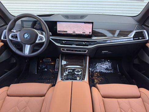 Used 2026 BMW X5 xDrive50e w/ Executive Package AWD/4WD image 13