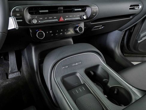 Certified 2026 Hyundai Palisade FWD Hybrid image 17
