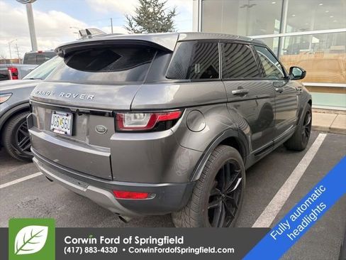 Used 2018 Land Rover Range Rover Evoque SE Premium image 4