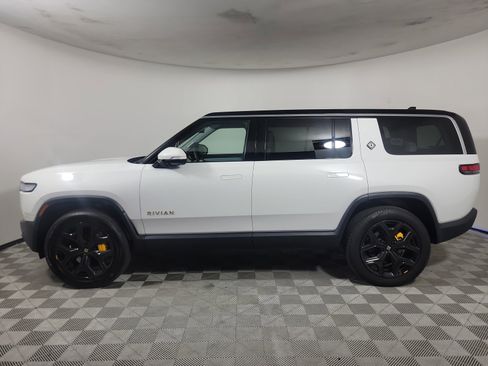 Used 2024 Rivian R1S Adventure AWD/4WD image 4