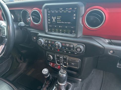 Used 2022 Jeep Gladiator Rubicon w/ LED Lighting Group image 14