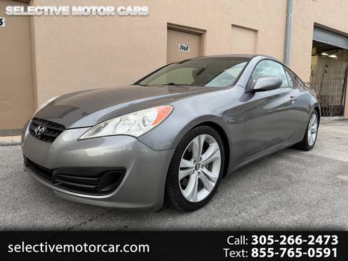 Used 2012 Hyundai Genesis 2.0T image 1
