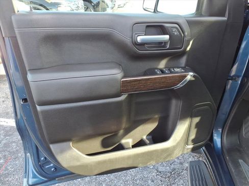 Used 2019 GMC Sierra 1500 Elevation w/ Elevation Value Package image 15