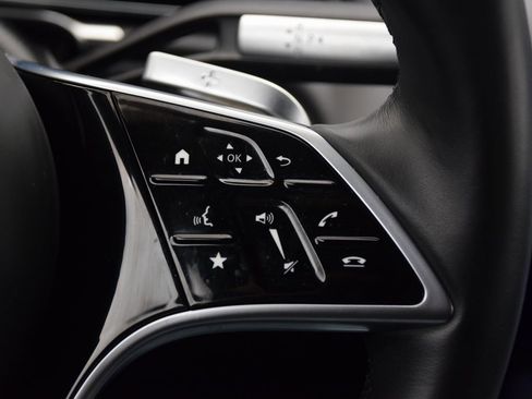 Certified 2025 Mercedes-Benz S 580 4MATIC Sedan image 24