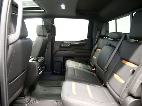 Used 2022 GMC Sierra 1500 AT4 w/ AT4 Preferred Package image 31