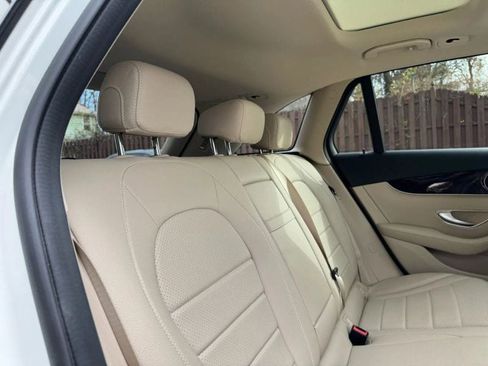 Used 2019 Mercedes-Benz GLC 300 4MATIC image 26