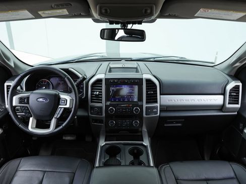 Used 2020 Ford F250 Lariat w/ Lariat Value Package AWD/4WD image 33