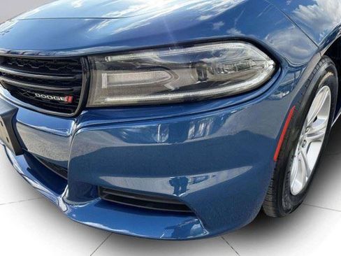 Used 2020 Dodge Charger SXT RWD image 11