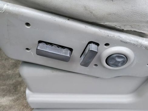 Used 2003 Cadillac Escalade AWD image 23