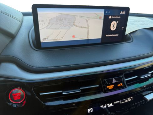 Used 2024 Acura MDX FWD w/ Technology Package image 12