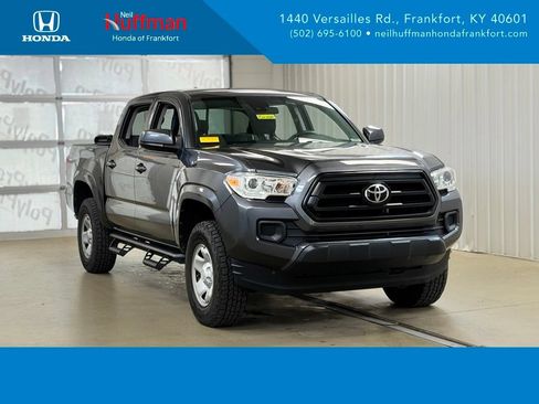 Used 2020 Toyota Tacoma SR AWD/4WD image 1