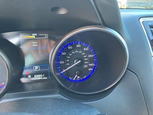 Used 2018 Subaru Outback 2.5i Premium image 15