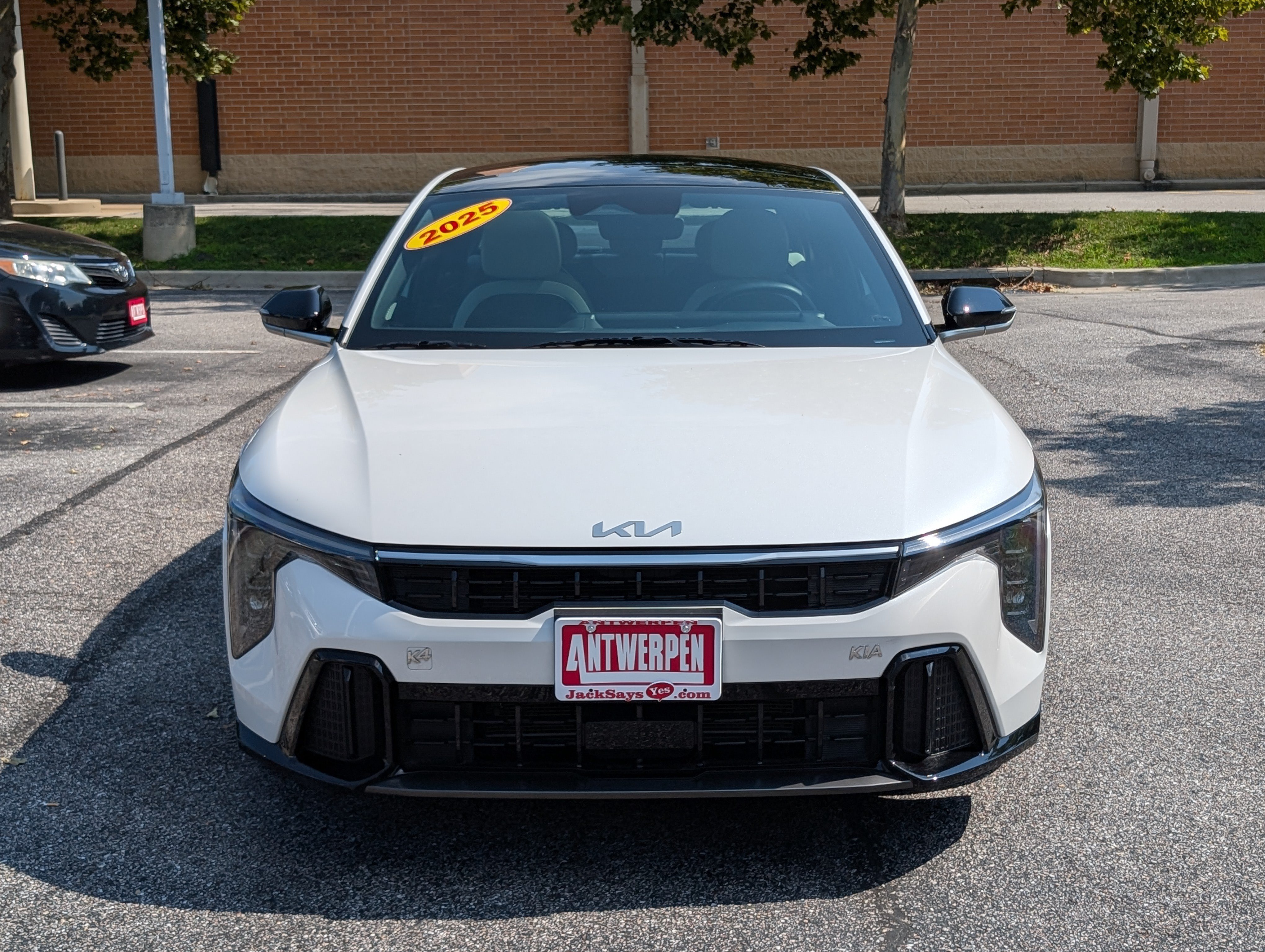 Used 2025 Kia K4 GT-Line w/ GT-Line Premium Package FWD image 8