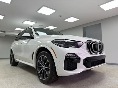 Used 2021 BMW X5 xDrive45e w/ M Sport Package AWD/4WD image 4