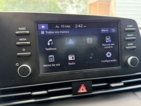 Used 2023 Hyundai Elantra SE FWD image 21