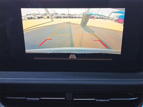 Used 2026 Buick Envista Preferred image 13