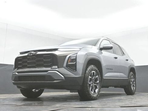 New 2026 Chevrolet Equinox ACTIV w/ Convenience Package III FWD image 43