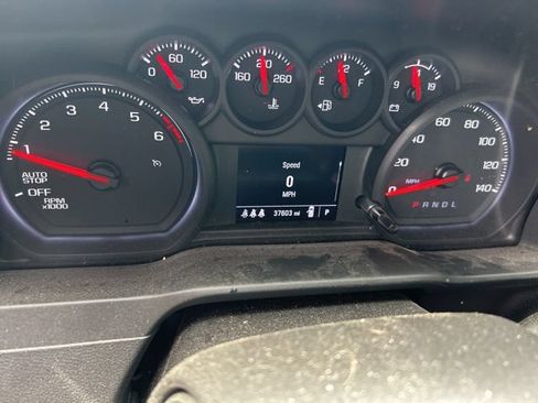 Used 2024 Chevrolet Silverado 1500 Custom RWD image 5