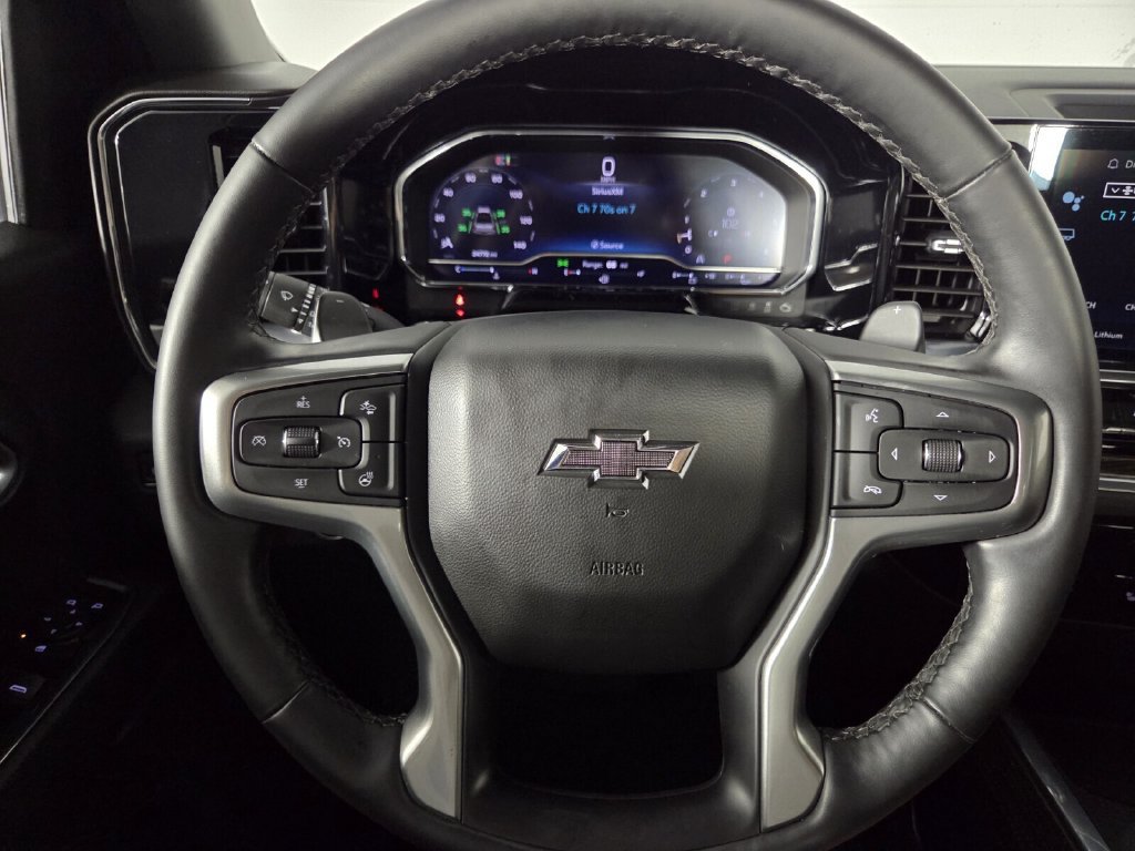 Used 2024 Chevrolet Silverado 1500 RST RWD image 16