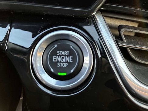 Certified 2024 Chevrolet Trax ACTIV w/ Sunroof Package image 16