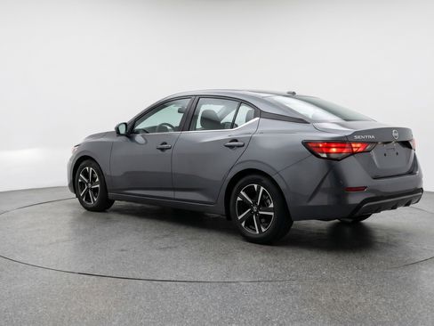 Used 2025 Nissan Sentra SV FWD image 6