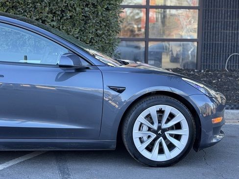 Used 2022 Tesla Model 3 Long Range image 21