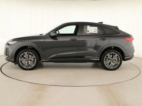 New 2026 Audi Q5 Premium Plus AWD/4WD image 2