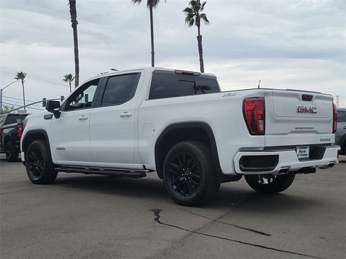Used 2025 GMC Sierra 1500 Elevation w/ Elevation Premium Package image 2