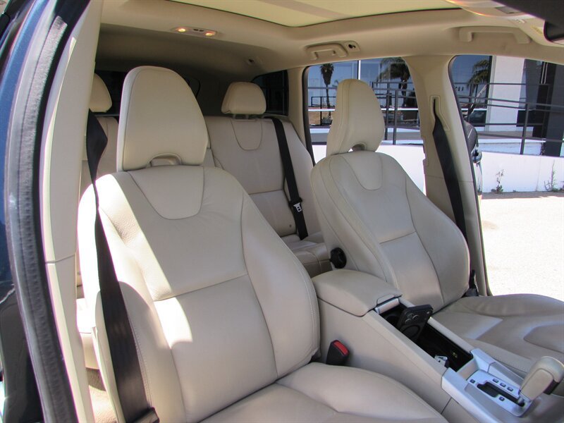 Used 2012 Volvo XC60 3.2 FWD image 32