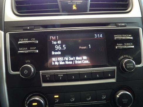 Used 2016 Nissan Altima 2.5 SR image 33