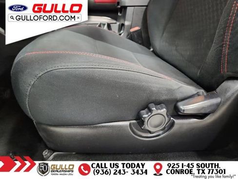Used 2020 Toyota Tacoma SR5 image 22