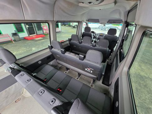 Used 2013 Mercedes-Benz Sprinter 2500 image 8