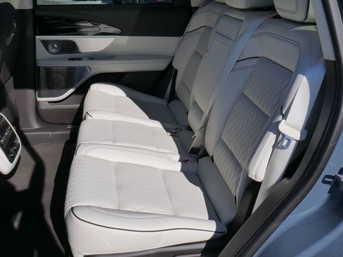 Used 2025 Lincoln Nautilus Black Label image 21