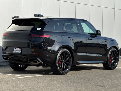 Used 2024 Land Rover Range Rover Sport Dynamic SE AWD/4WD image 5