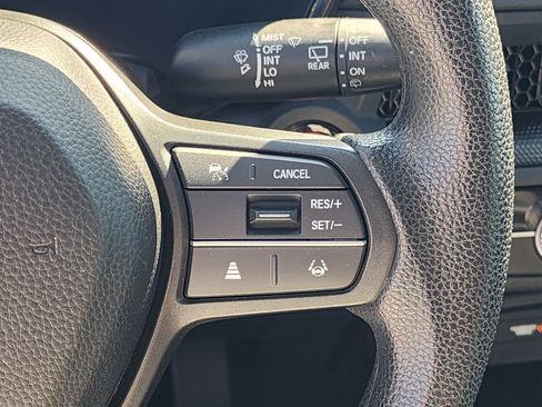 Used 2023 Honda CR-V LX image 23