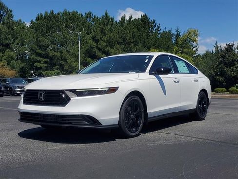 New 2025 Honda Accord SE image 30