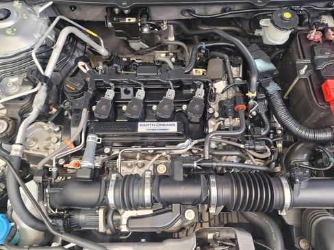 Used 2018 Honda Accord Sport image 30