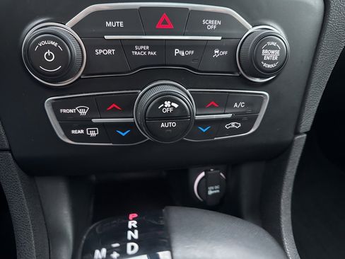 Used 2023 Dodge Charger SXT image 27
