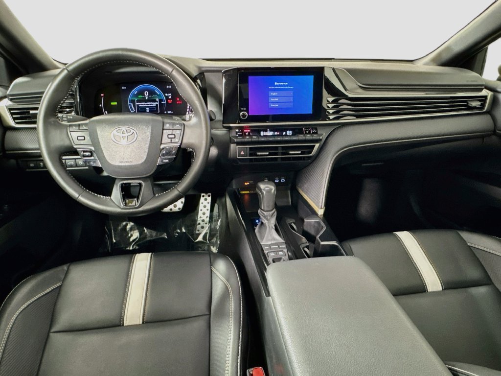Used 2025 Toyota Camry SE w/ Convenience Package AWD/4WD image 24