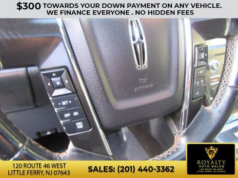 Used 2016 Lincoln Navigator Reserve image 19