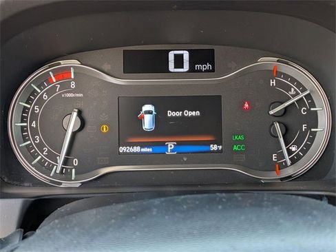 Used 2017 Honda Pilot Touring image 17