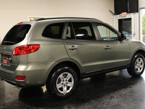 Used 2009 Hyundai Santa Fe GLS FWD image 3