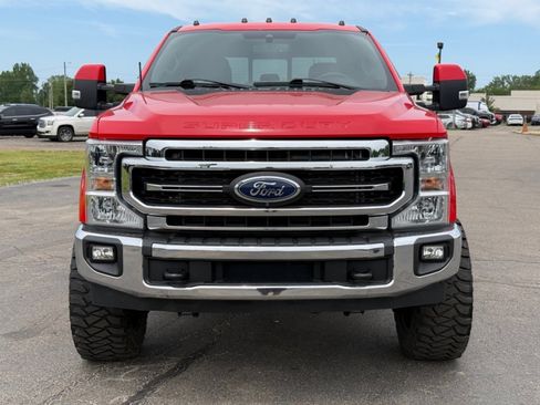 Used 2022 Ford F250 Lariat w/ Lariat Value Package AWD/4WD image 2