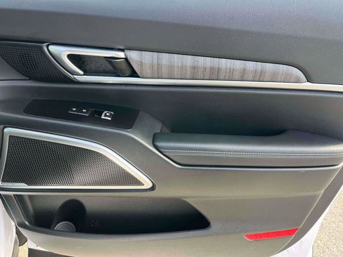 Used 2024 Kia Telluride SX image 11