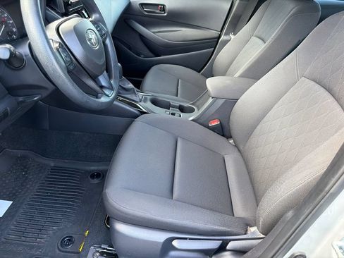 Used 2025 Toyota Corolla LE FWD image 17