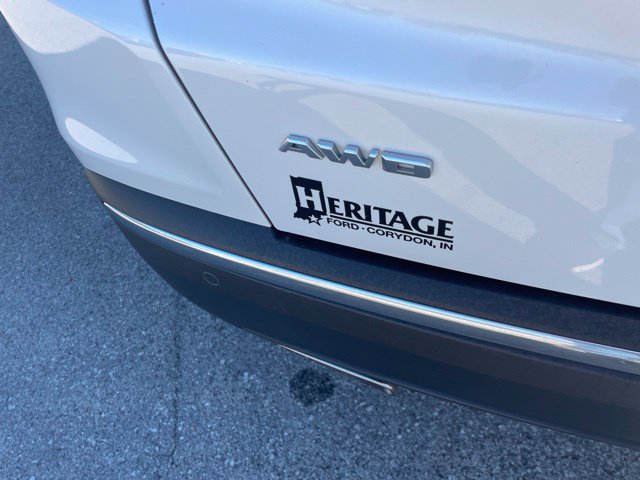 Used 2018 Cadillac XT5 Luxury w/ Driver Awareness Package AWD/4WD image 10