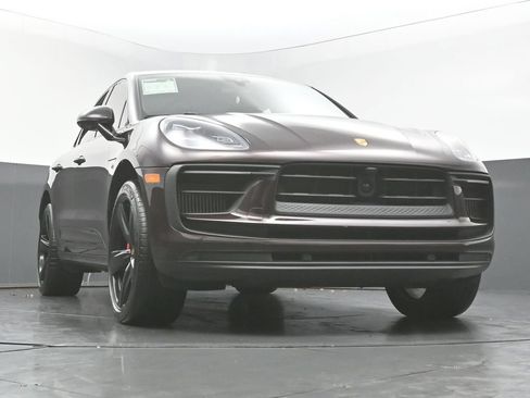 Used 2023 Porsche Macan S AWD/4WD image 49