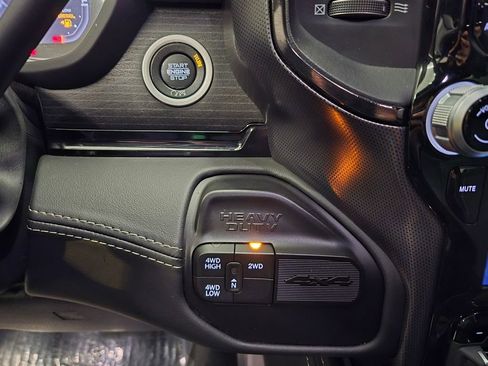 Certified 2024 RAM 2500 Limited image 31