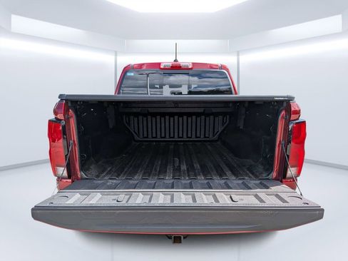 Used 2024 Chevrolet Colorado Z71 w/ Z71 Convenience Package 2 AWD/4WD image 13