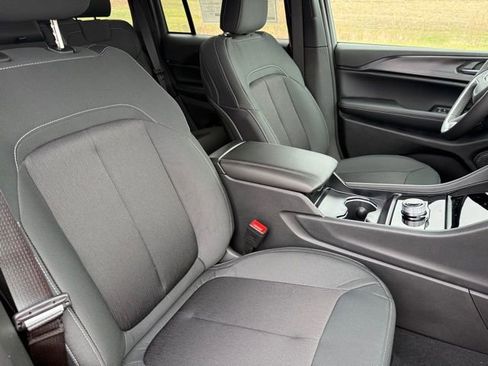 New 2026 Jeep Grand Cherokee Laredo X image 14